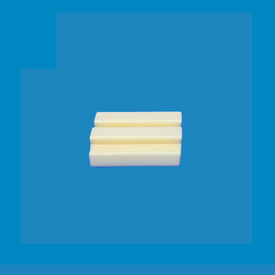 Engineering 99.5% Alumina Ceramic Parts Electrical Insulation White Tabular Custom